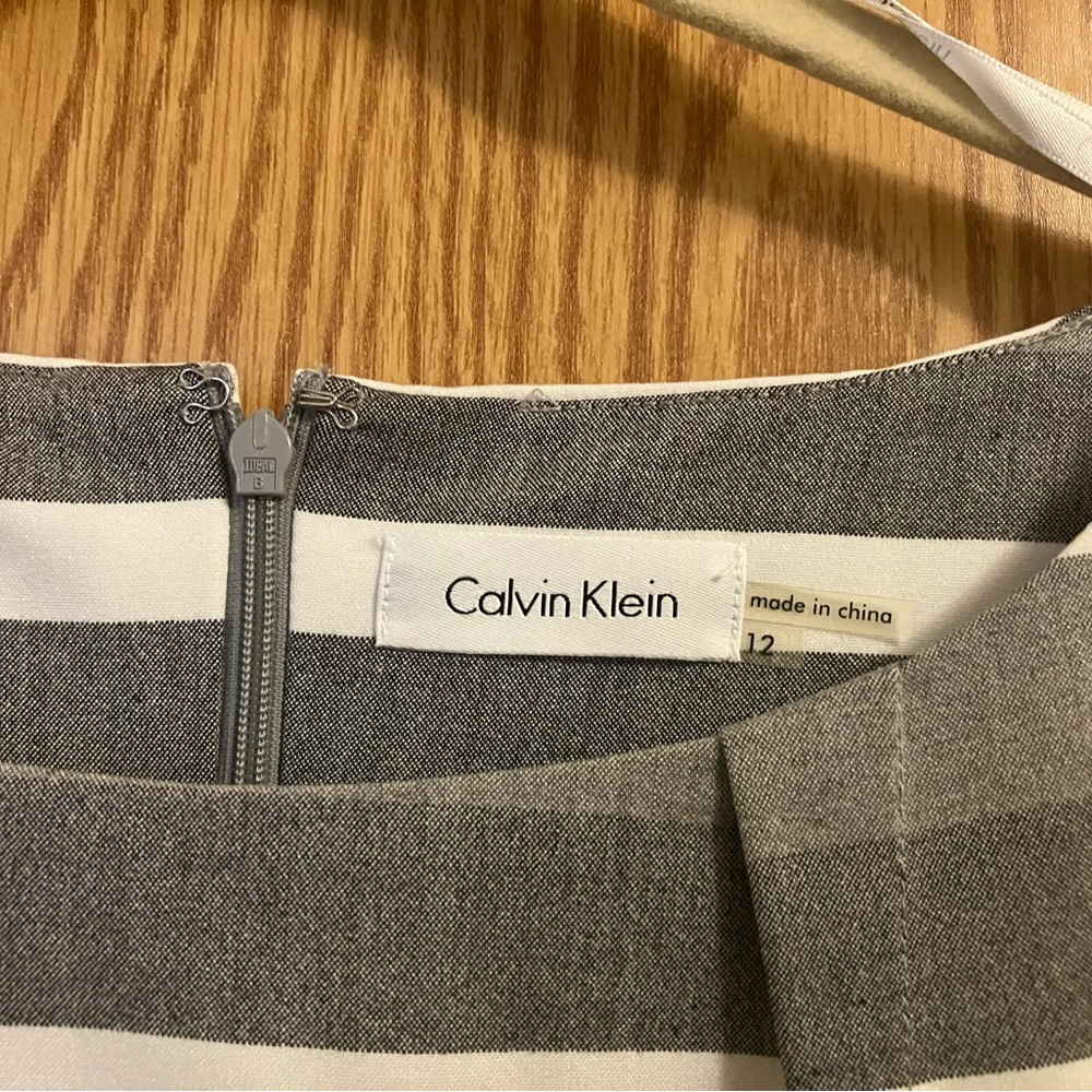 Calvin Klein Gray and White Striped Midi Sheath Dress size 12 zip back - Picture 3 of 7